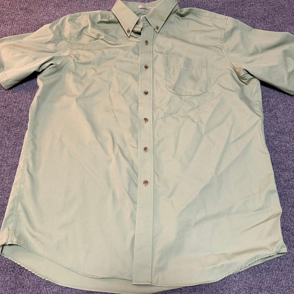 LL Bean Mens Large Green Wrinkle Resistant Short Sleeve Button Down Shirt 287681